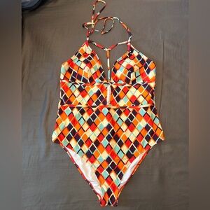 Cupshe geometric plunging neckline one-piece